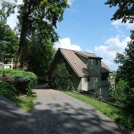 Holly Tree Cabin 936 Гатлинбург Экстерьер фото