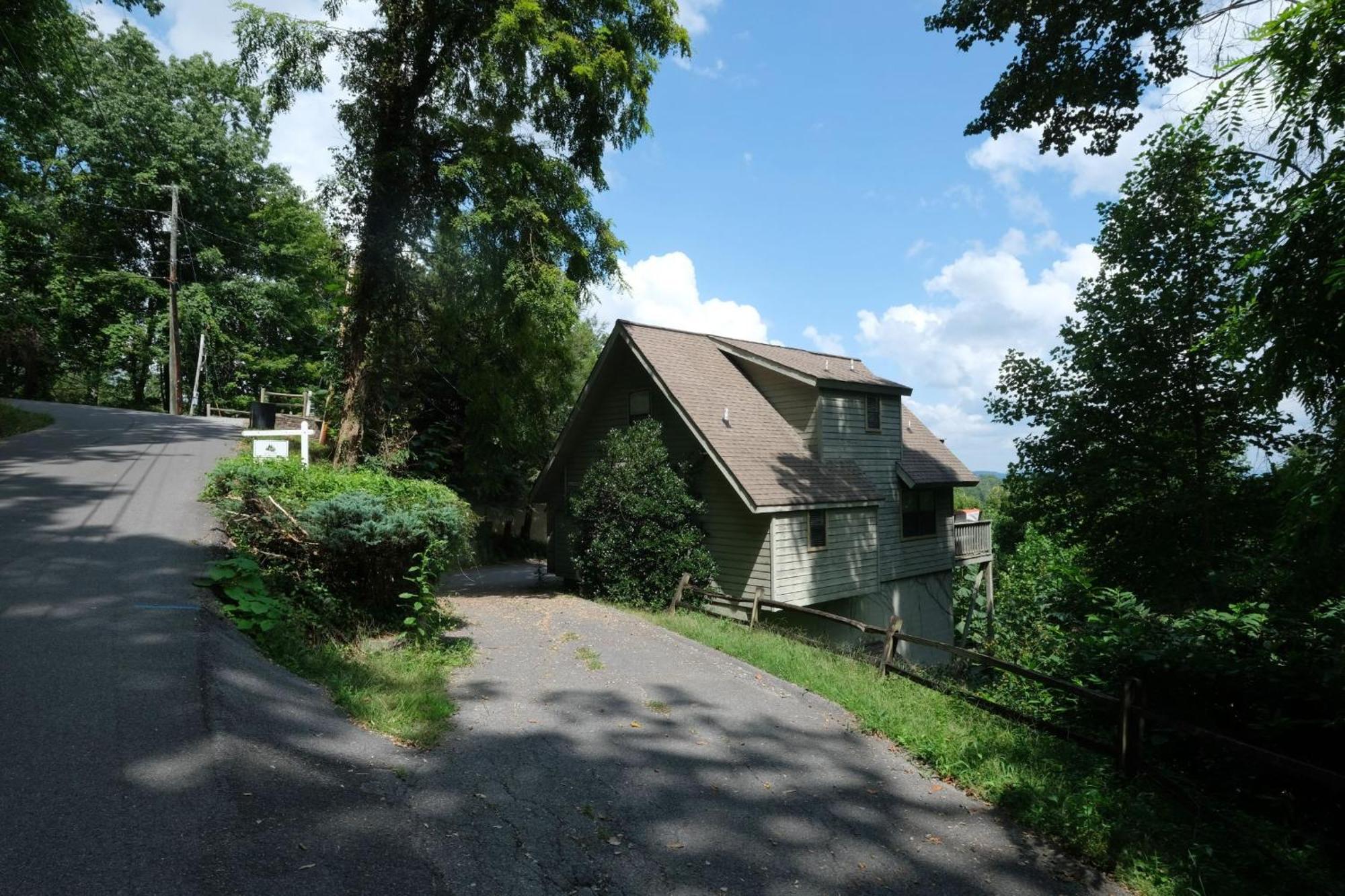 Holly Tree Cabin 936 Гатлинбург Экстерьер фото