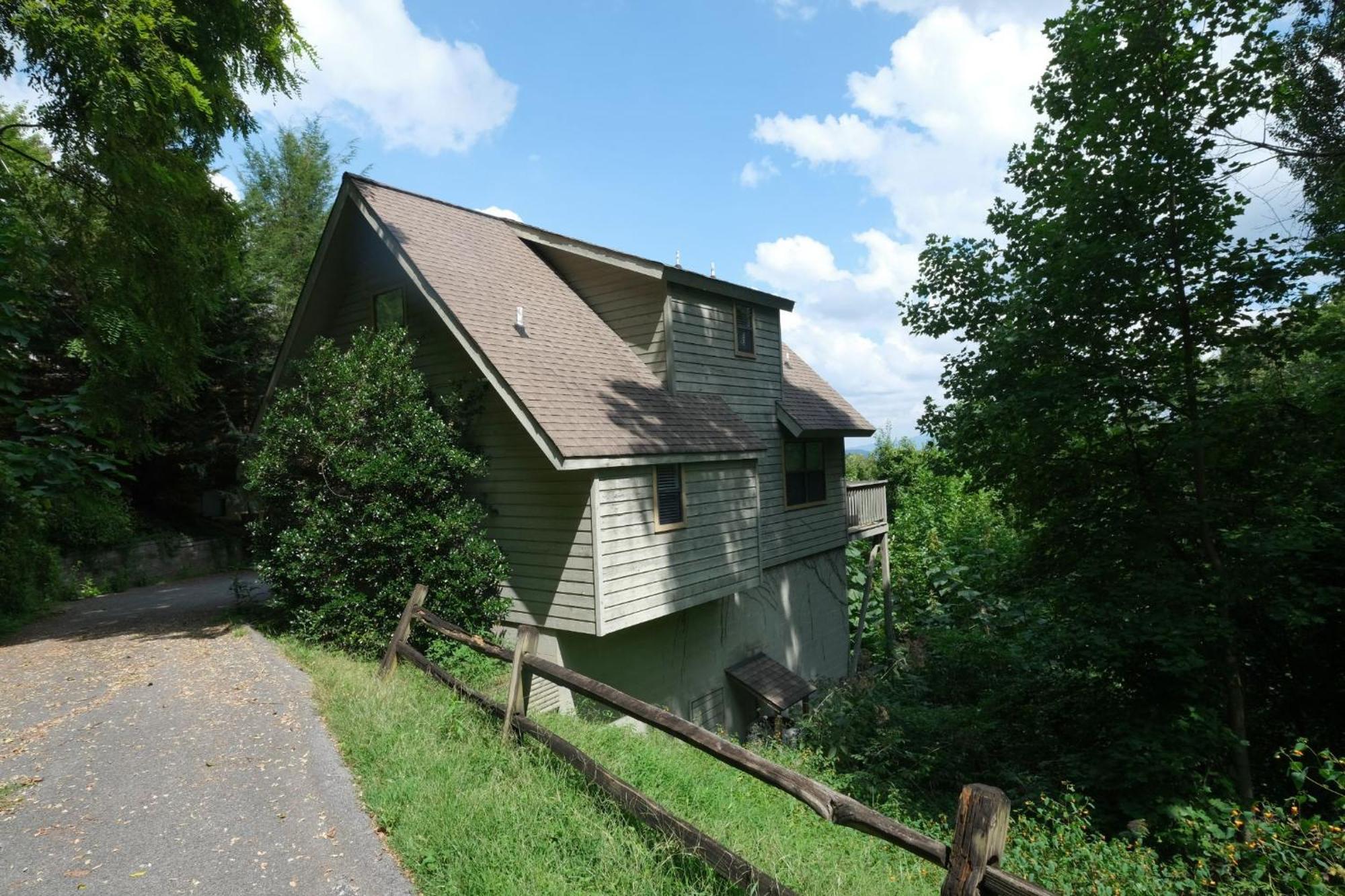 Holly Tree Cabin 936 Гатлинбург Экстерьер фото